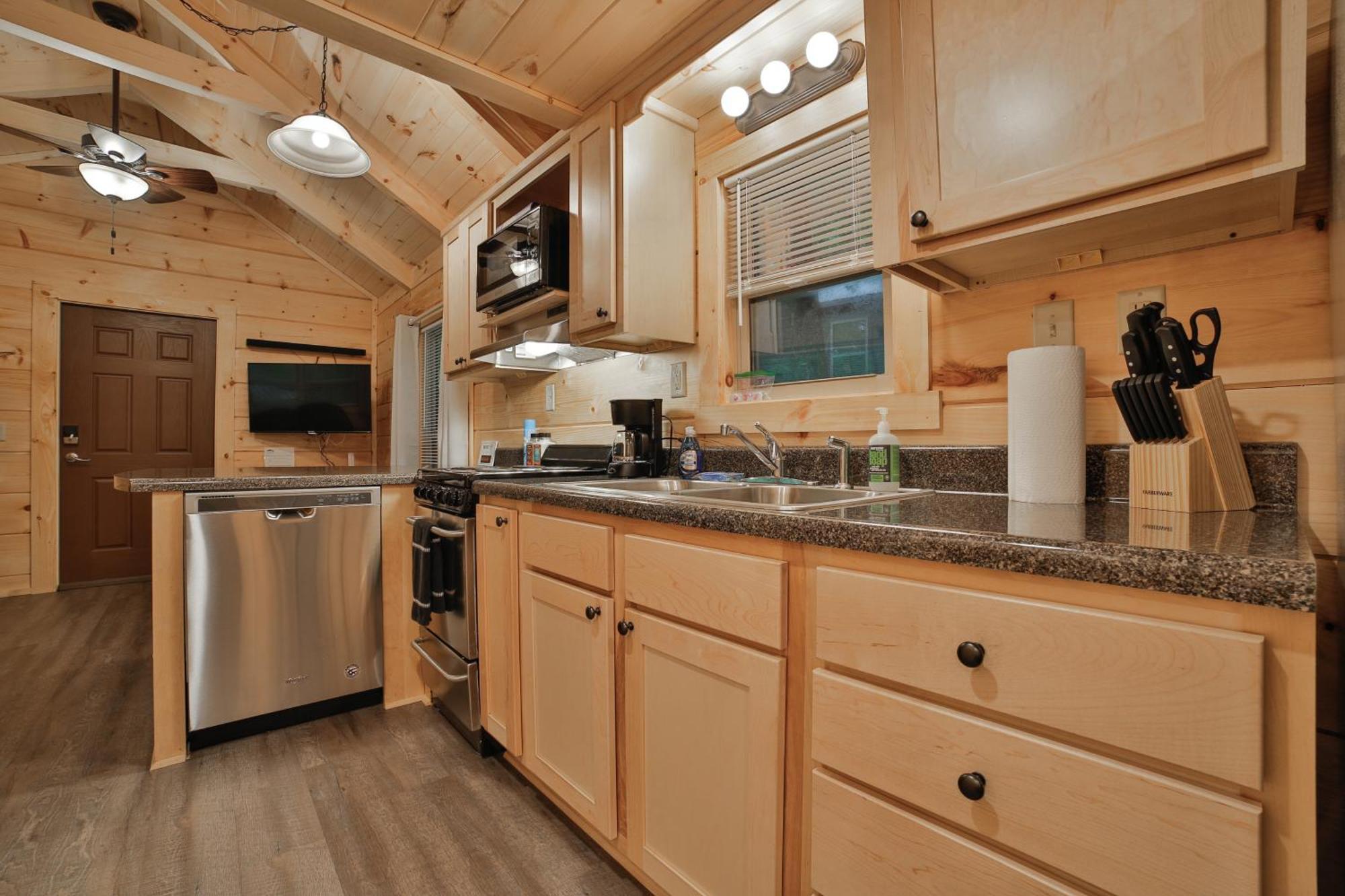 Ryon Tiny Home Cabin City-Side Rustic Retreat تشاتانوغا المظهر الخارجي الصورة